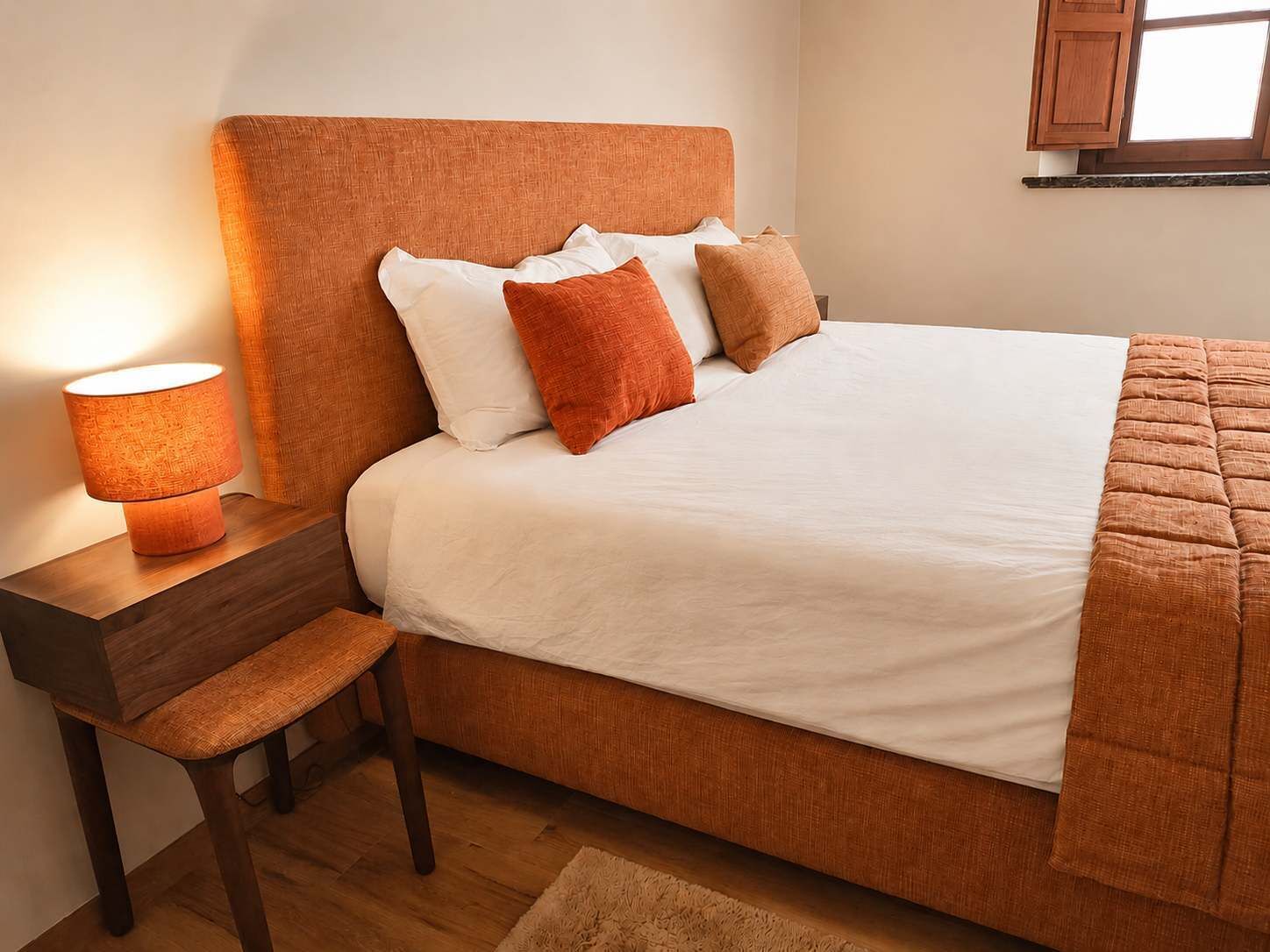7 bedrooms, iron/ironing board, WiFi, bed sheets