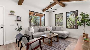 House (1 Bedroom) | Interior