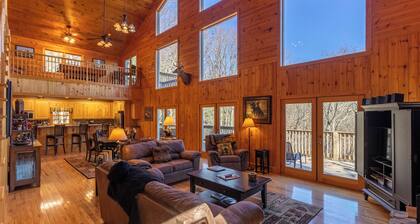 Stress Releaf - Blowing Rock Cabin With Great View, hot Tub, Pool Table