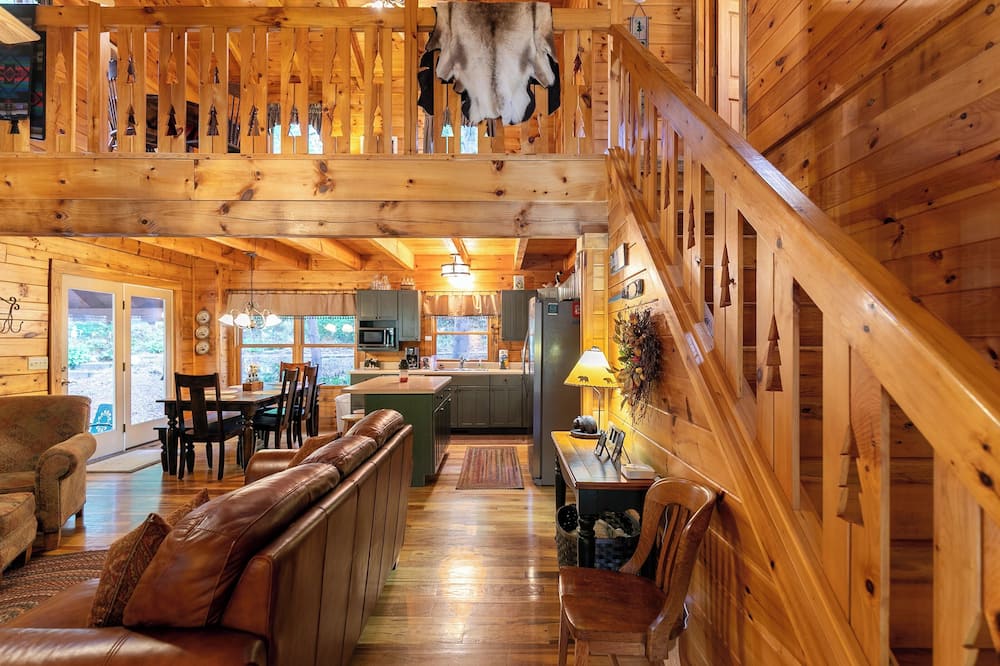 Garretts Getaway at Watauga Lake - Watauga Lake, TN