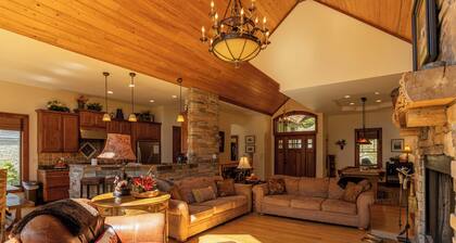 Heart Rock Lodge