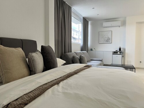 CHATEL - Boutique Suites