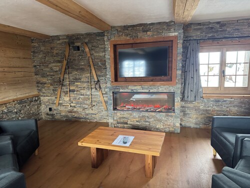 Traumhaftes Bergchalet mit Whirlpool und Alpenpanorama in Grindelwald