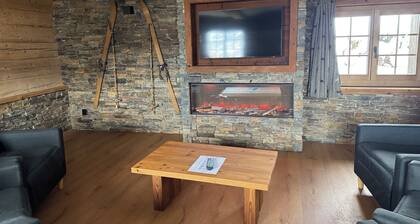 Traumhaftes Bergchalet mit Whirlpool und Alpenpanorama in Grindelwald