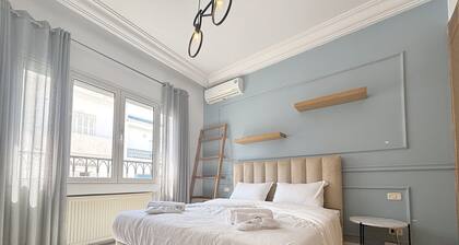 NEW 2BR Heart La Marsa Steps to the Sea