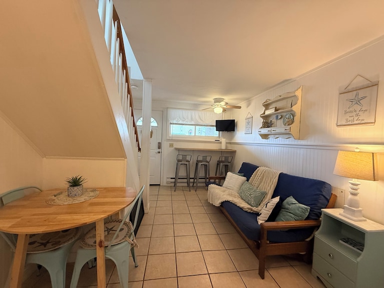 Sleeps 5 With Full Kitchen & Steps To The Beach!! - Old Orchard Beach