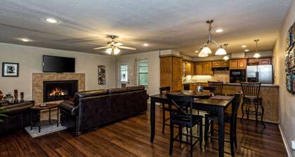 Tranquil 3-bedroom house with AC in charming Waco