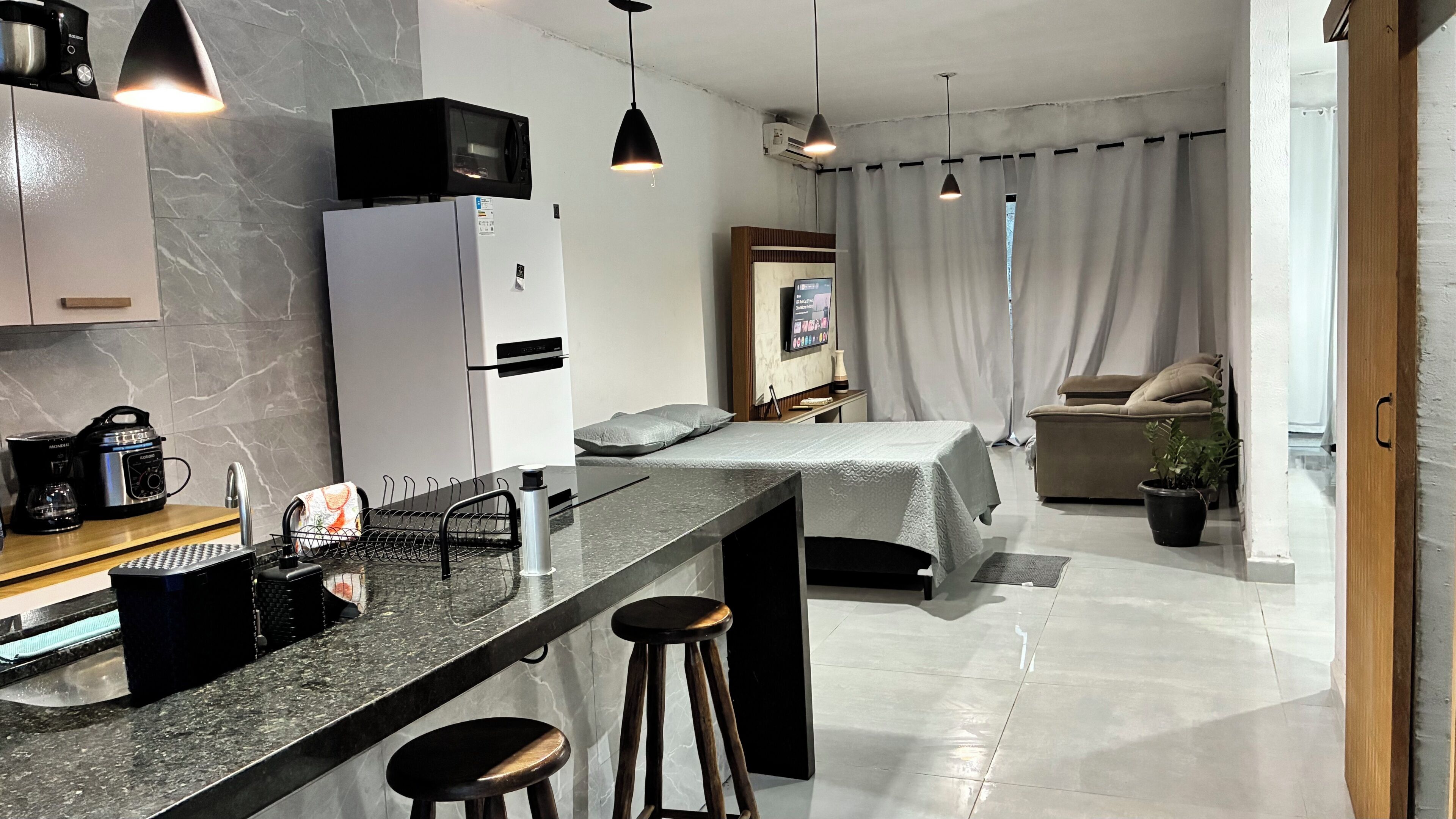 Fridge, microwave, stovetop, blender