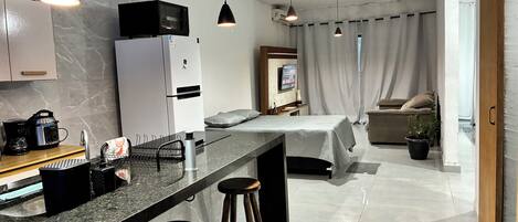 Fridge, microwave, stovetop, blender