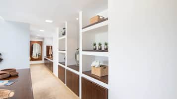 Deluxe Condo, 3 Bedrooms, Private Pool, Golf View | Interior