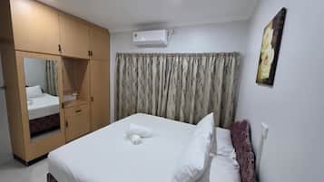 1 多间卧室、熨斗/熨衣板、WiFi、床单