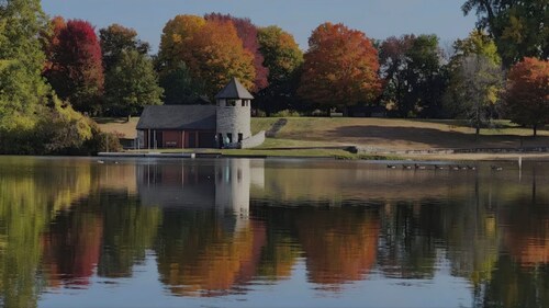 3-bedroom outdoor enthusiasts steps away from Backbone State Park.