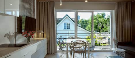 Apartment | Private kitchen | Highchair