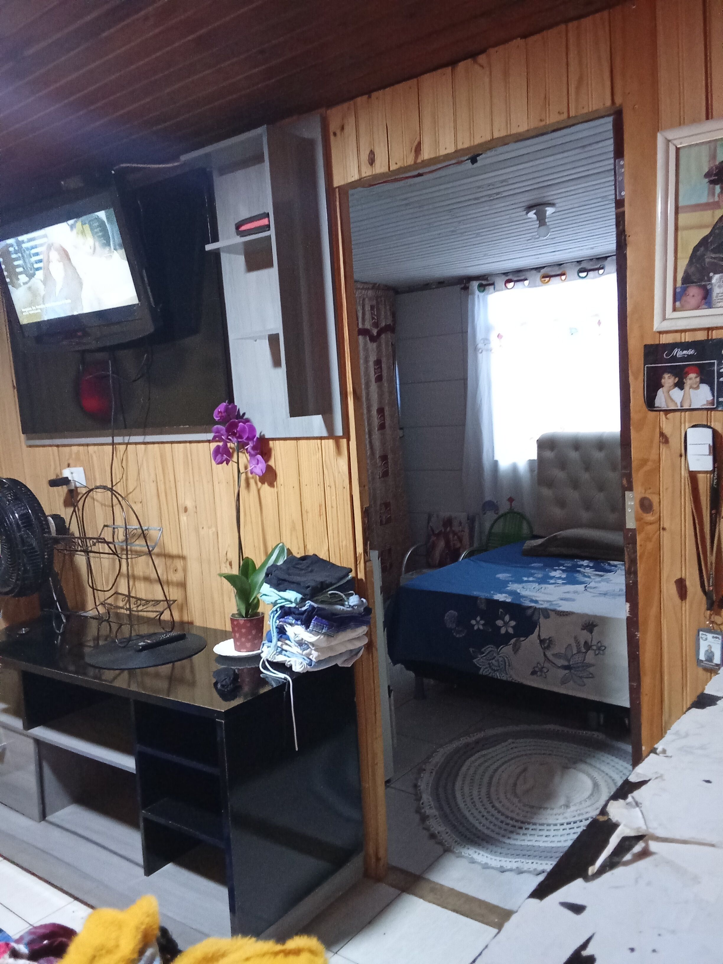 2 bedrooms, internet, bed sheets