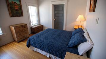 Quarto básico, 1 cama Queen | Wi-Fi de cortesia