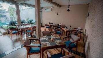 Doppia Luxury, balcone, vista mare | Pasti