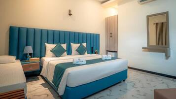 Doppia Luxury, balcone, vista mare | Postazione laptop, Wi-Fi gratuito