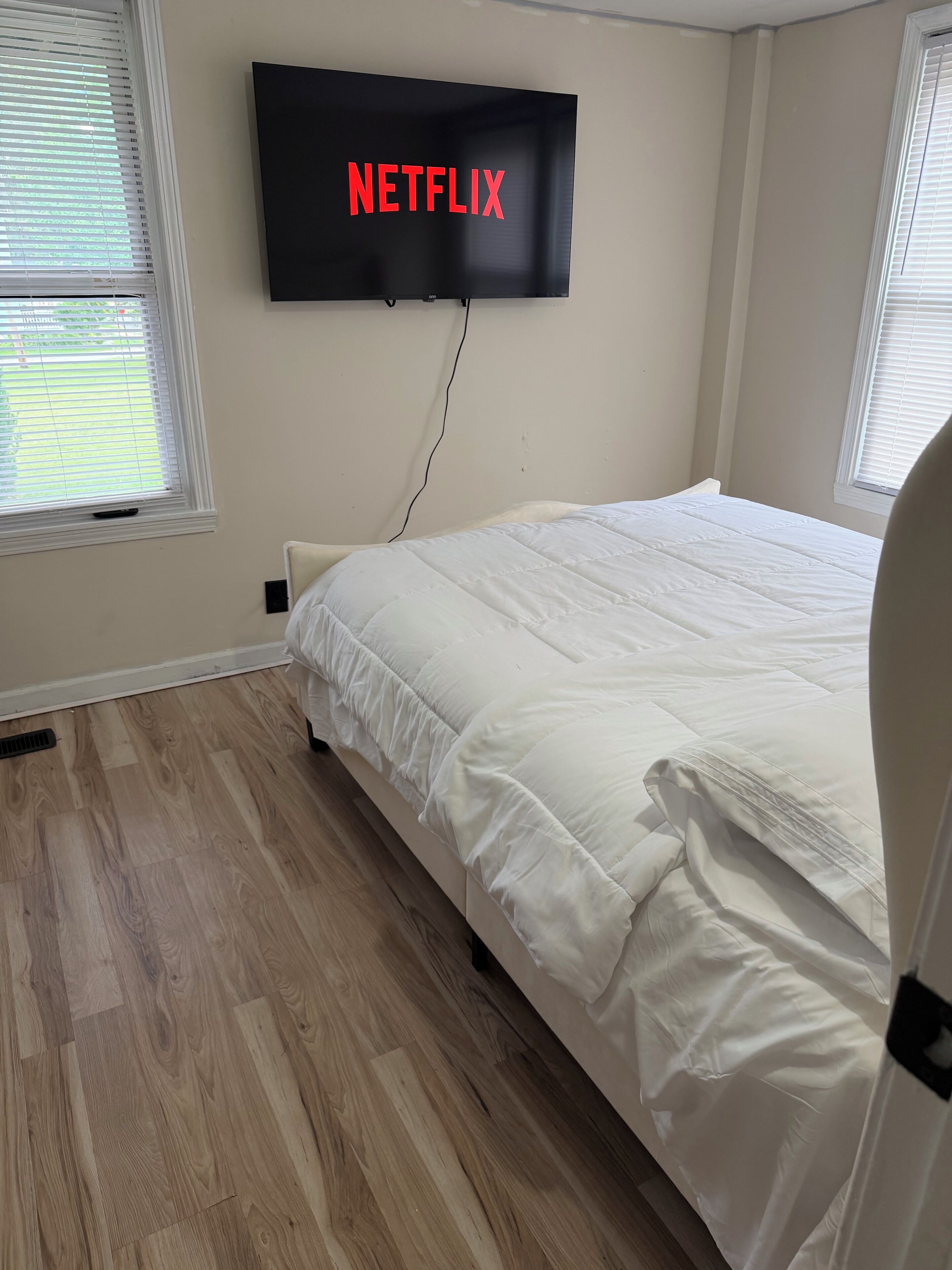 3 bedrooms, WiFi, bed sheets