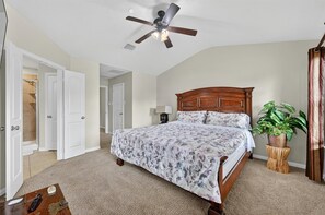 Room - Modern 3 Bedroom Retreat/Open Living, Two-Car Garage & Community Pool Access (Lewisville)