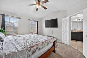 3 Schlafzimmer, Bügeleisen/Bügelbrett, WLAN, Bettwäsche