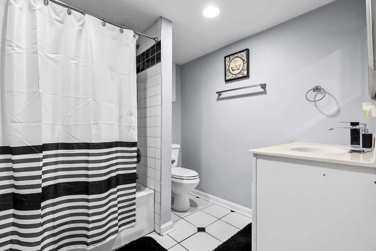 Shower, hair dryer, shampoo