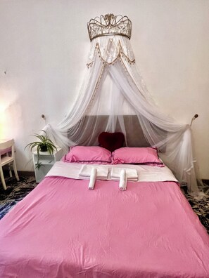 Iron/ironing board, WiFi, bed sheets - Vrbo Property (Firenze)
