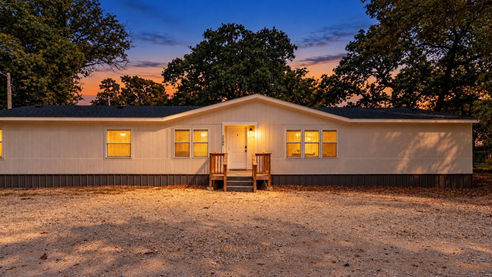 02-exterior-front-twilight