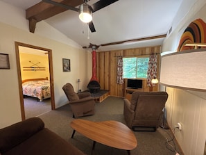 1 Schlafzimmer, Reisekinderbett, kostenloses WLAN, Bettwäsche