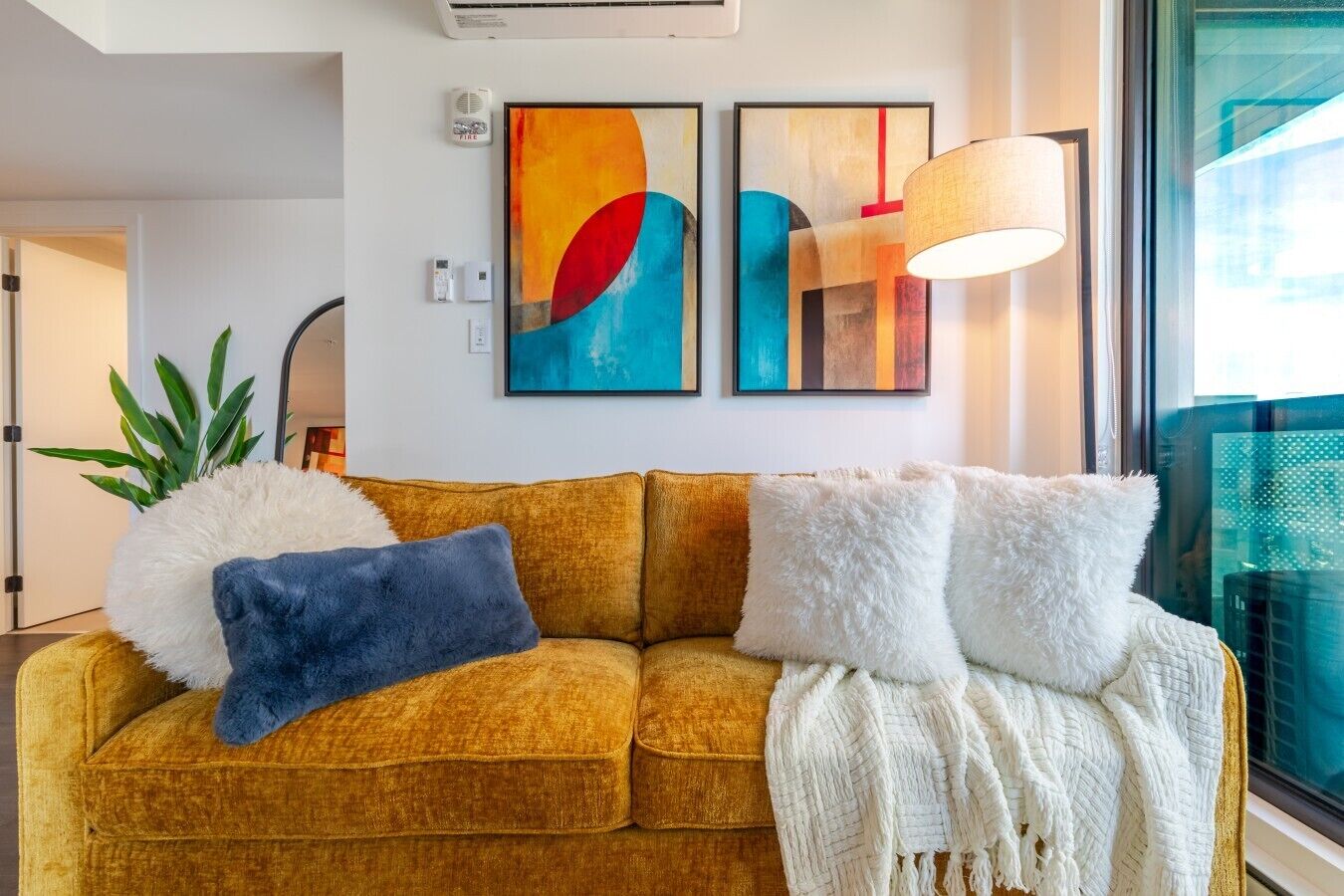 Montreal Skyline Escape | Free Parking & Pool - Montreal