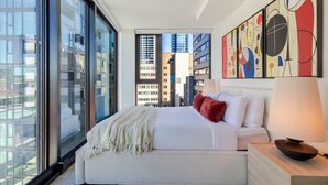 Room - Executive Apartment | Free Parking & Pool (Montreal)