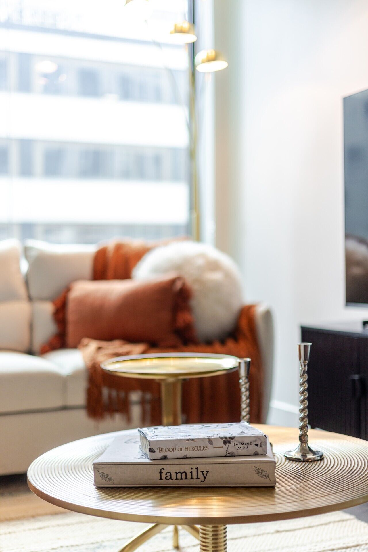 Golden Stay | Free Parking & Pool - Montreal