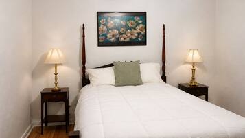 2 habitaciones, tabla de planchar con plancha, internet y ropa de cama