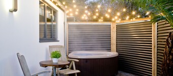 The Beam, near Wells -  Hot tub, Dog friendly