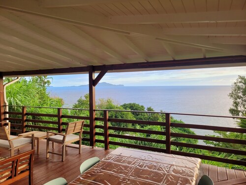 Splendid sea view, wild coastline, elegant Creole house, nature lovers