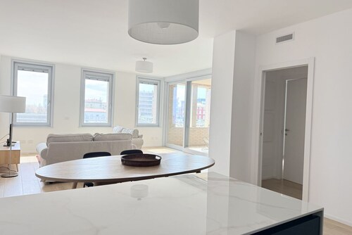 SE270 - Senigallia, wonderful three-room apartment with internal loggia