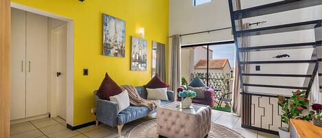 Apartment, 2 Bedrooms, Patio | Living area