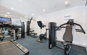 Fitness facility - Ocean-View 2BR Walk to Beach, Dining & Rail (Surfers Paradise)