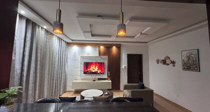 Appartement chic, moderne et luxueux à GB, à 5 minutes du centre-ville.