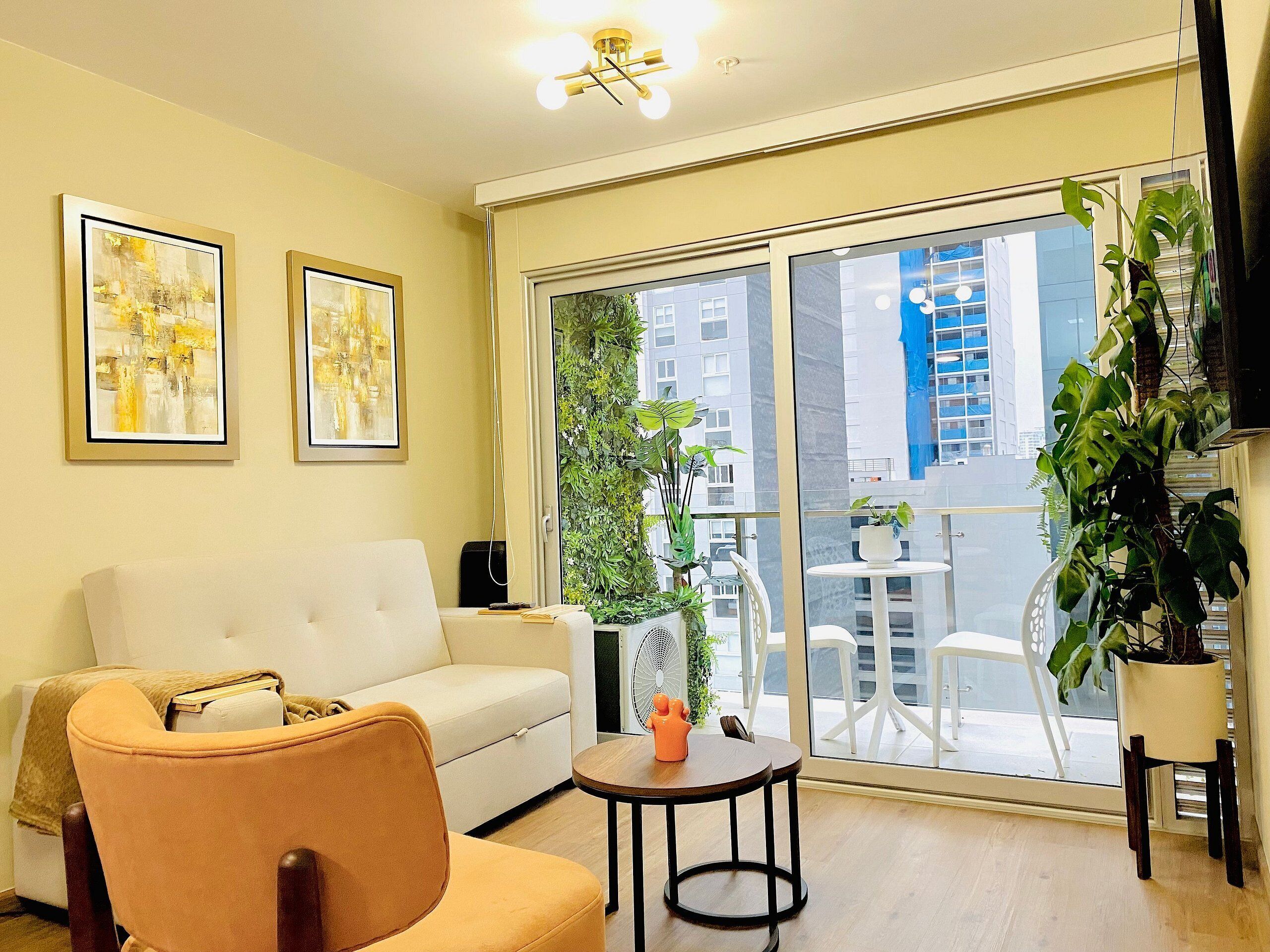 Basic Apartment | Living area