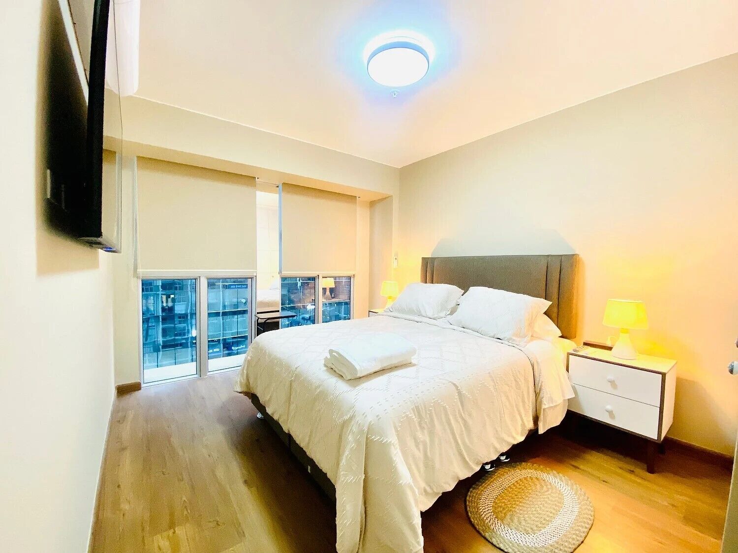 Apartment | Blackout drapes, iron/ironing board, free WiFi