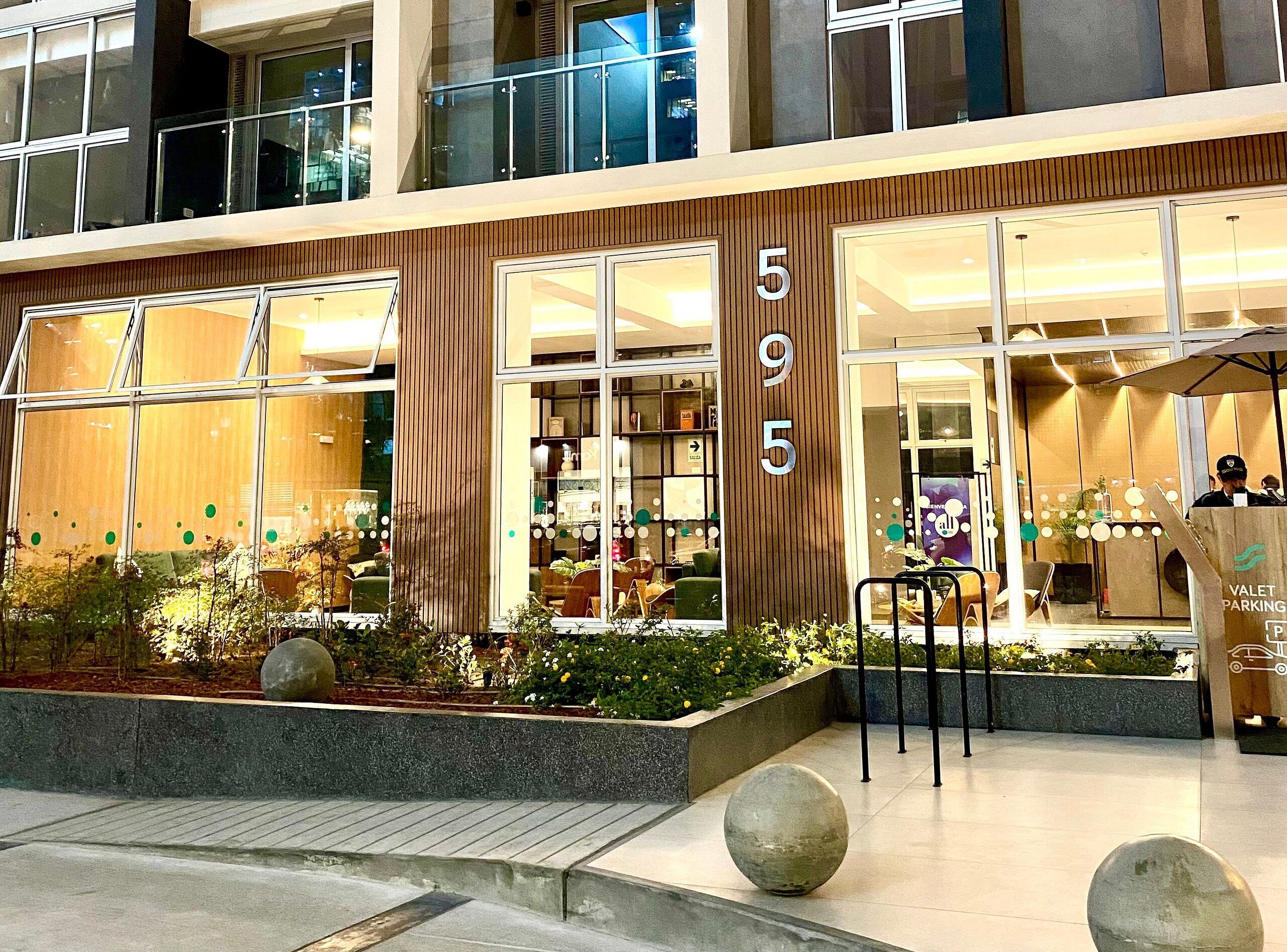 Basic Apartment | Exterior detail