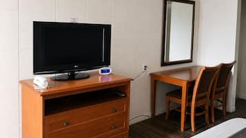 Deluxe Room, 1 King Bed, Non Smoking, Refrigerator | Desk, laptop workspace, blackout drapes, bed sheets