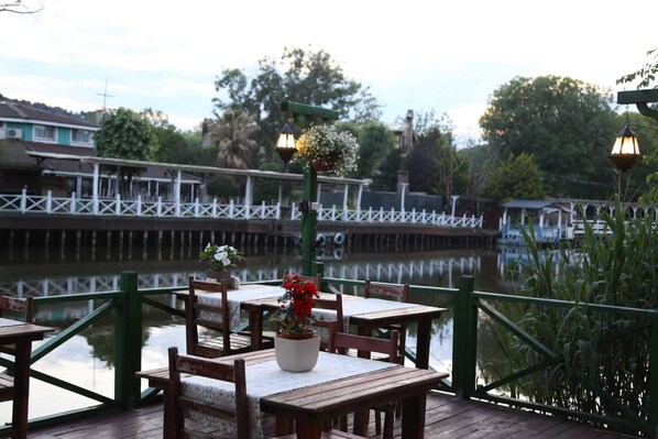 Nhà hàng
