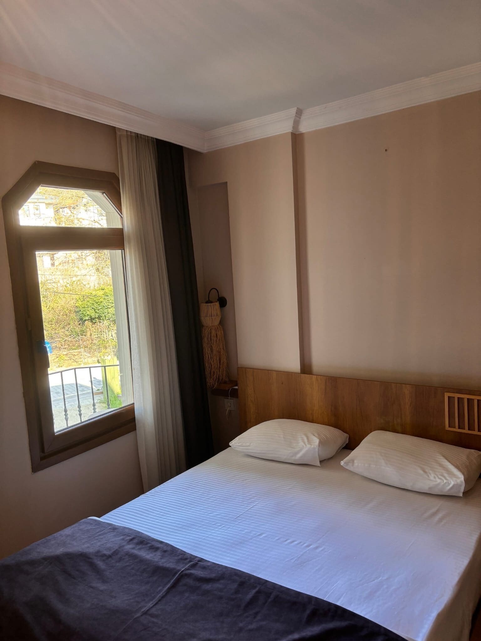 Comfort-Zimmer, Balkon, Gartenblick | Laptopgeeigneter Arbeitsplatz, kostenloses WLAN