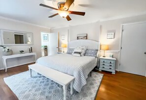 4 Schlafzimmer, Schreibtisch, Bügeleisen/Bügelbrett, kostenloses WLAN