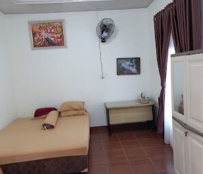 Free wired internet - Cozzy Homestay Edo Pahawang (PESAWARAN)