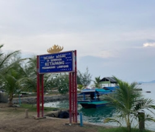Cozzy  Homestay Edo Pahawang