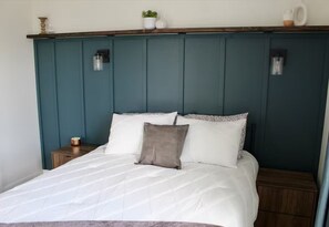 2 slaapkamers, een strijkplank/strijkijzer, wifi, beddengoed