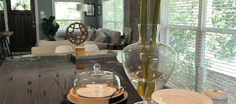 The Weaver House - pool/no cleaning fee - a day trip to Gulf Coast Beaches