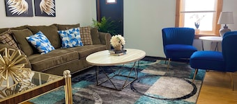 Cozy 1BR in Bridgeport w/free street parking/ McCormick/Chinatown
